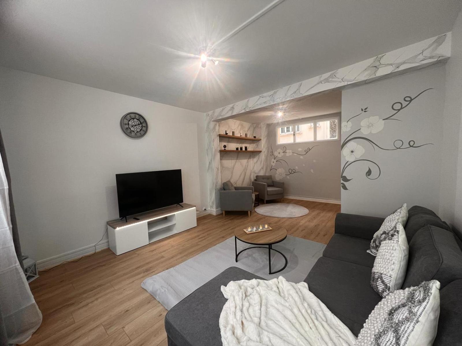 Appartement Paris Grenelle - Hala Parijs Buitenkant foto