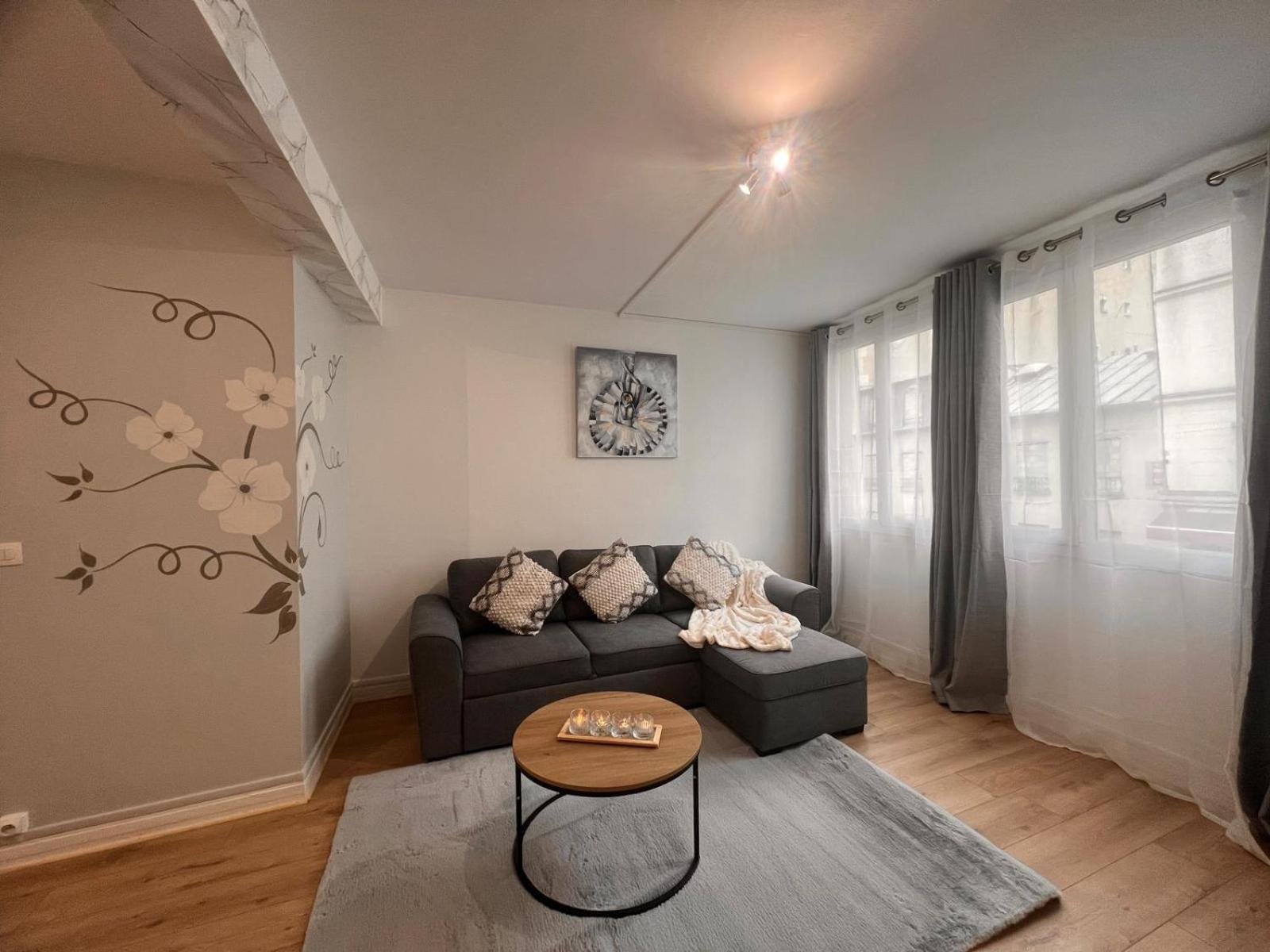 Appartement Paris Grenelle - Hala Parijs Buitenkant foto
